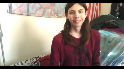 Luna online show from 02/26/25, 09:27