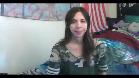 Luna online show from 09/28/25, 08:47