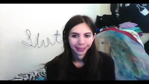 Luna online show from 11/16/25, 09:09