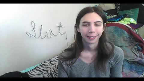 Snapshot of totalfuckingadorable chatting on 12/15/25, 09:08 Luna online show from 12/15/25, 09:08