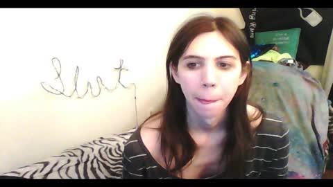 Snapshot of totalfuckingadorable chatting on 12/21/25, 10:17 Luna online show from 12/21/25, 10:17