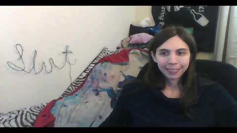 Snapshot of totalfuckingadorable chatting on 01/08/26, 04:26 Luna online show from 01/08/26, 04:26