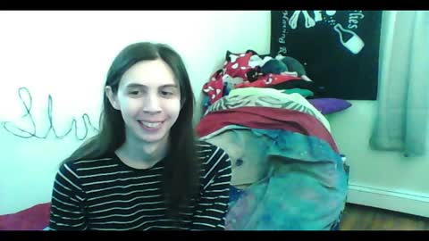 Snapshot of totalfuckingadorable chatting on 02/17/26, 04:31 Luna online show from 02/17/26, 04:31