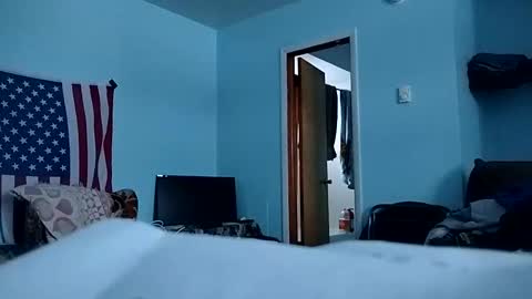 totallyawesome_65 online show from 01/15/25, 01:52