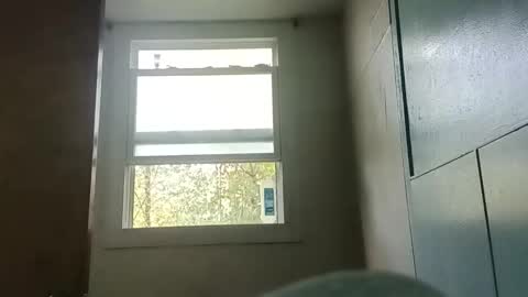 totallyawesome_65 online show from 10/14/25, 01:12