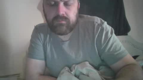 Snapshot of totalpackage2089 chatting on 04/18/26, 02:21 Big Daddy Balls online show from 04/18/26, 02:21