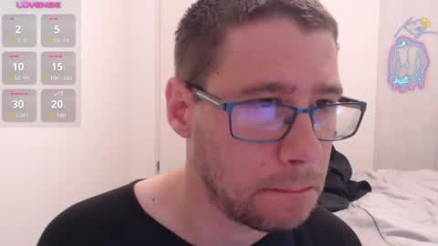 Snapshot of totoclown chatting on 05/14/26, 02:29 Thomas online show from 05/14/26, 02:29