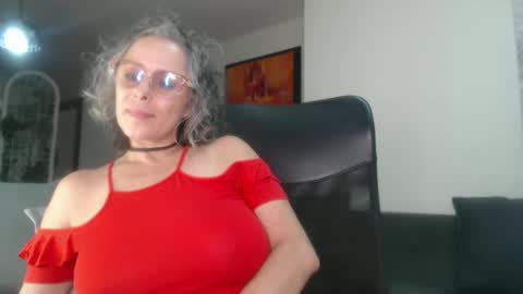 Snapshot of totypink chatting on 01/30/25, 08:21 TotyPink online show from 01/30/25, 08:21