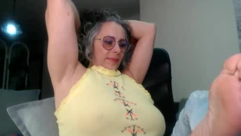 Snapshot of totypink chatting on 02/13/25, 04:50 TotyPink online show from 02/13/25, 04:50