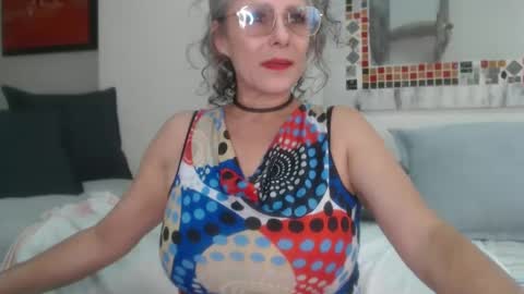 Snapshot of totypink chatting on 09/19/25, 03:02 TotyPink online show from 09/19/25, 03:02