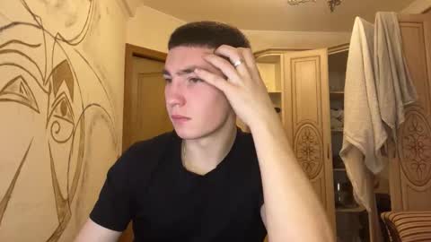 Max online show from 11/19/25, 08:09