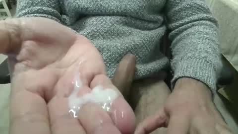 toumout222 online show from 02/23/26, 07:00