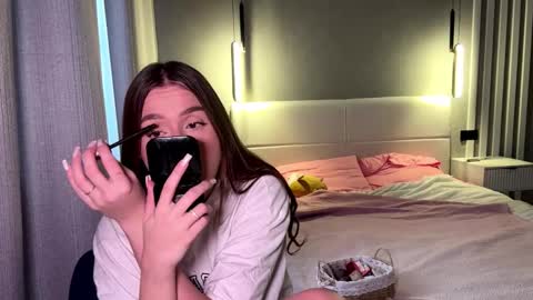 Snapshot of towandaboughan chatting on 02/12/26, 07:47 Ioanna online show from 02/12/26, 07:47