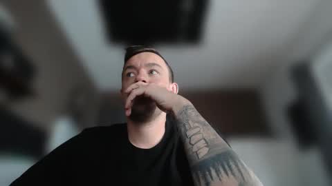 Snapshot of tox123673238 chatting on 04/13/26, 11:05 tox123673238 online show from 04/13/26, 11:05