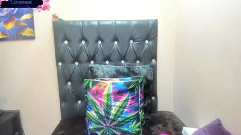 Snapshot of toxicfantasy4u chatting on 05/19/26, 07:42 toxicfantasy4u online show from 05/19/26, 07:42