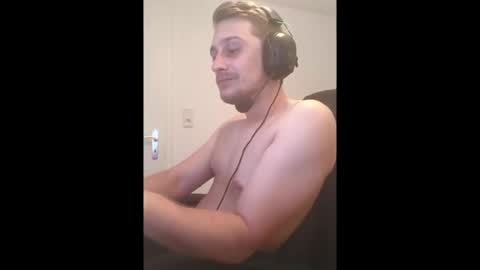 Liquid Phantom online show from 08/03/26, 07:06