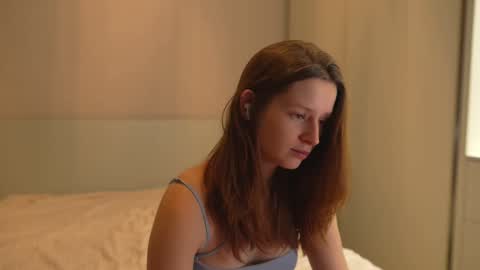 Snapshot of toxl chatting on 09/11/25, 05:24 Bella online show from 09/11/25, 05:24