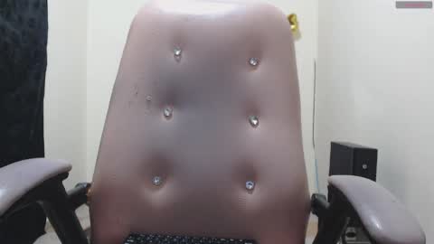 Snapshot of toxxxic_cams chatting on 04/19/26, 06:02 toxca69 online show from 04/19/26, 06:02