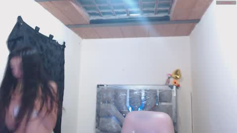 Snapshot of toxxxic_cams chatting on 04/22/26, 05:54 toxca69 online show from 04/22/26, 05:54