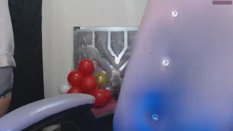 Snapshot of toxxxic_cams chatting on 05/26/26, 07:37 toxca69 online show from 05/26/26, 07:37