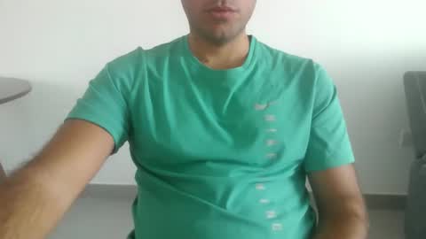 Snapshot of toyboy11222 chatting on 11/02/25, 05:32 ToyBoy11222 online show from 11/02/25, 05:32