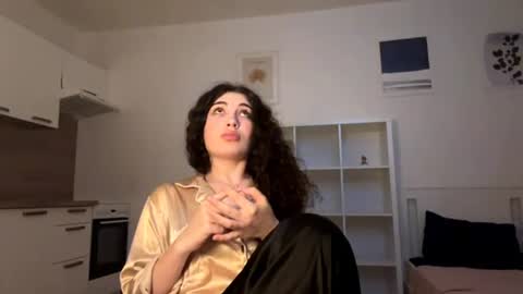 Snapshot of tracithetford chatting on 07/30/26, 06:51 Alex3 online show from 07/30/26, 06:51