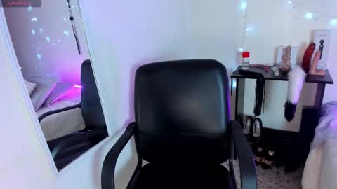 Snapshot of tracy_lambo chatting on 11/08/25, 04:56 tracy online show from 11/08/25, 04:56