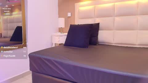 Snapshot of tracydaviss chatting on 12/01/25, 01:10 Tracy online show from 12/01/25, 01:10