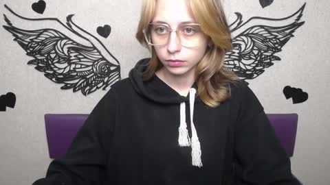 TracyLeeBB online show from 11/16/25, 12:00