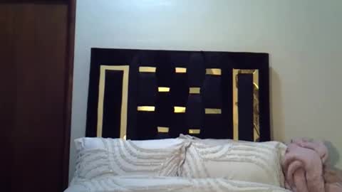 Snapshot of tracyvibes chatting on 02/13/26, 09:16 Flavia online show from 02/13/26, 09:16