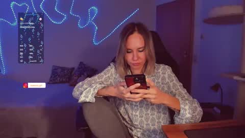 Snapshot of trafka_murafka chatting on 11/20/25, 04:07 Hey my name is Kiri Kiri online show from 11/20/25, 04:07