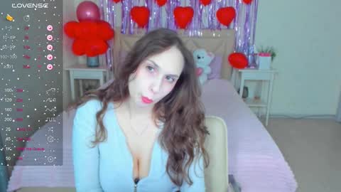 Snapshot of traneba chatting on 02/13/25, 05:26 Kate online show from 02/13/25, 05:26