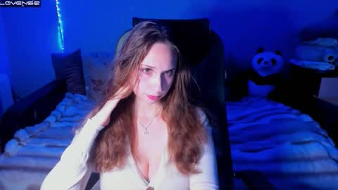 Snapshot of traneba chatting on 09/15/25, 03:12 Kate online show from 09/15/25, 03:12