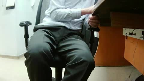 Snapshot of trannypantyhose25 chatting on 01/22/25, 05:05 DANIELA online show from 01/22/25, 05:05