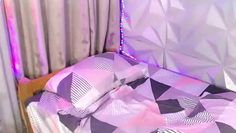 Gigi online show from 12/18/24, 01:05