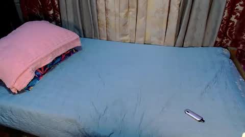 Gigi online show from 04/01/26, 07:55