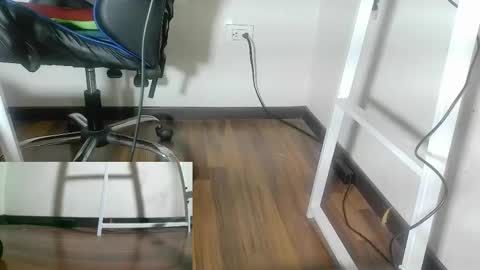 Snapshot of trans_selena chatting on 10/06/25, 04:15 Sexy Selena 1203 online show from 10/06/25, 04:15