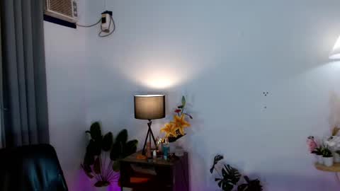 Snapshot of transgoddessselena chatting on 02/20/25, 10:37 Selena the real cummer online show from 02/20/25, 10:37