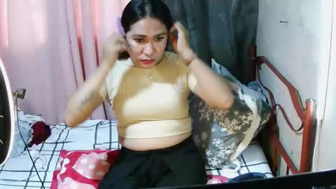 transhottie28 online show from 11/24/25, 06:24