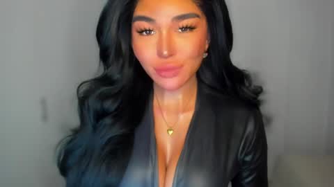 Snapshot of transnextdoor_ chatting on 01/25/25, 06:35 ALMIGHTY GODDESS VALENTINA online show from 01/25/25, 06:35