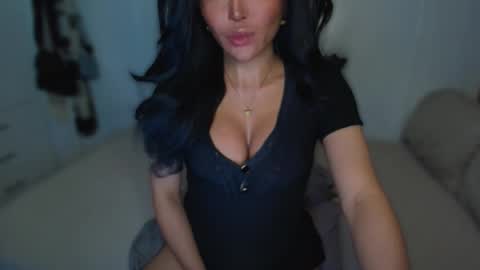 Snapshot of transnextdoor_ chatting on 03/02/25, 05:23 ALMIGHTY GODDESS VALENTINA online show from 03/02/25, 05:23