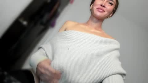 Snapshot of transnextdoor_ chatting on 05/15/26, 07:21 ALMIGHTY GODDESS VALENTINA online show from 05/15/26, 07:21