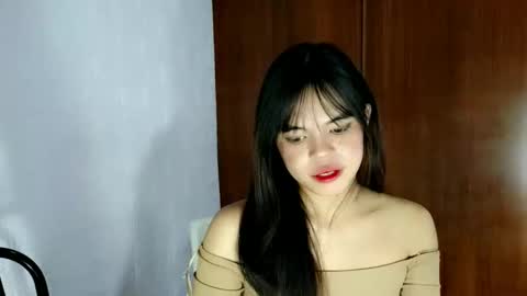 transpinay_kimxxx online show from 02/15/26, 05:09