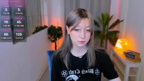 Snapshot of trapsaintgirl chatting on 02/23/25, 08:22 Nyuta Hartmann online show from 02/23/25, 08:22