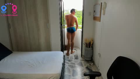 travis bakerr online show from 11/23/25, 09:25