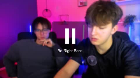 Travis online show from 02/02/26, 09:41