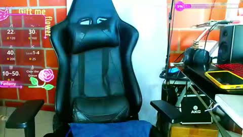 Snapshot of travisdiamonds chatting on 01/31/26, 07:11 TRAVIS. online show from 01/31/26, 07:11