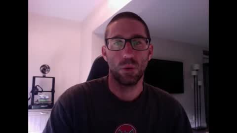 TravisKenn online show from 03/06/25, 01:03