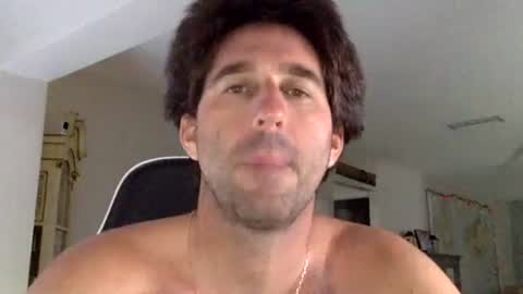 TravisKenn online show from 10/21/25, 06:08