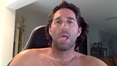 TravisKenn online show from 01/13/26, 07:52